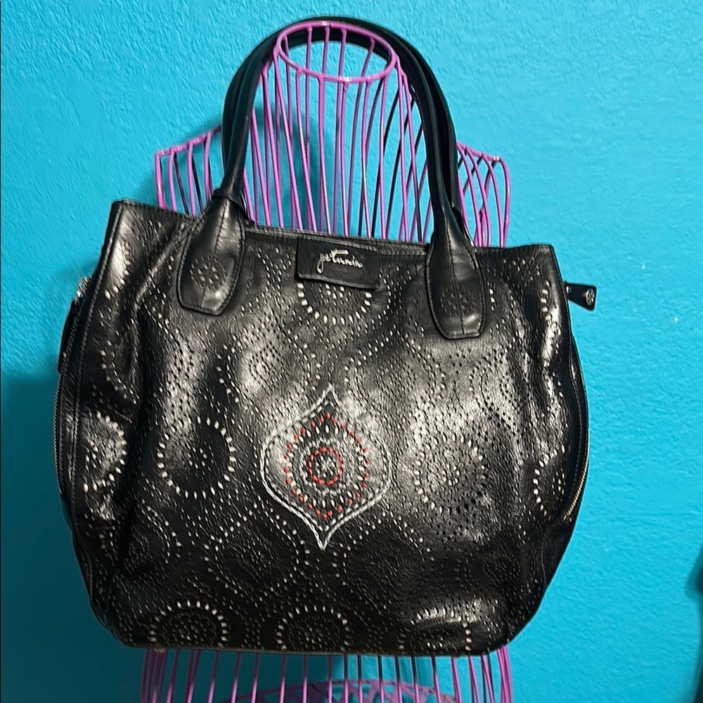 Limited edition beautiful leather tote by Petunia Pickle Bottom